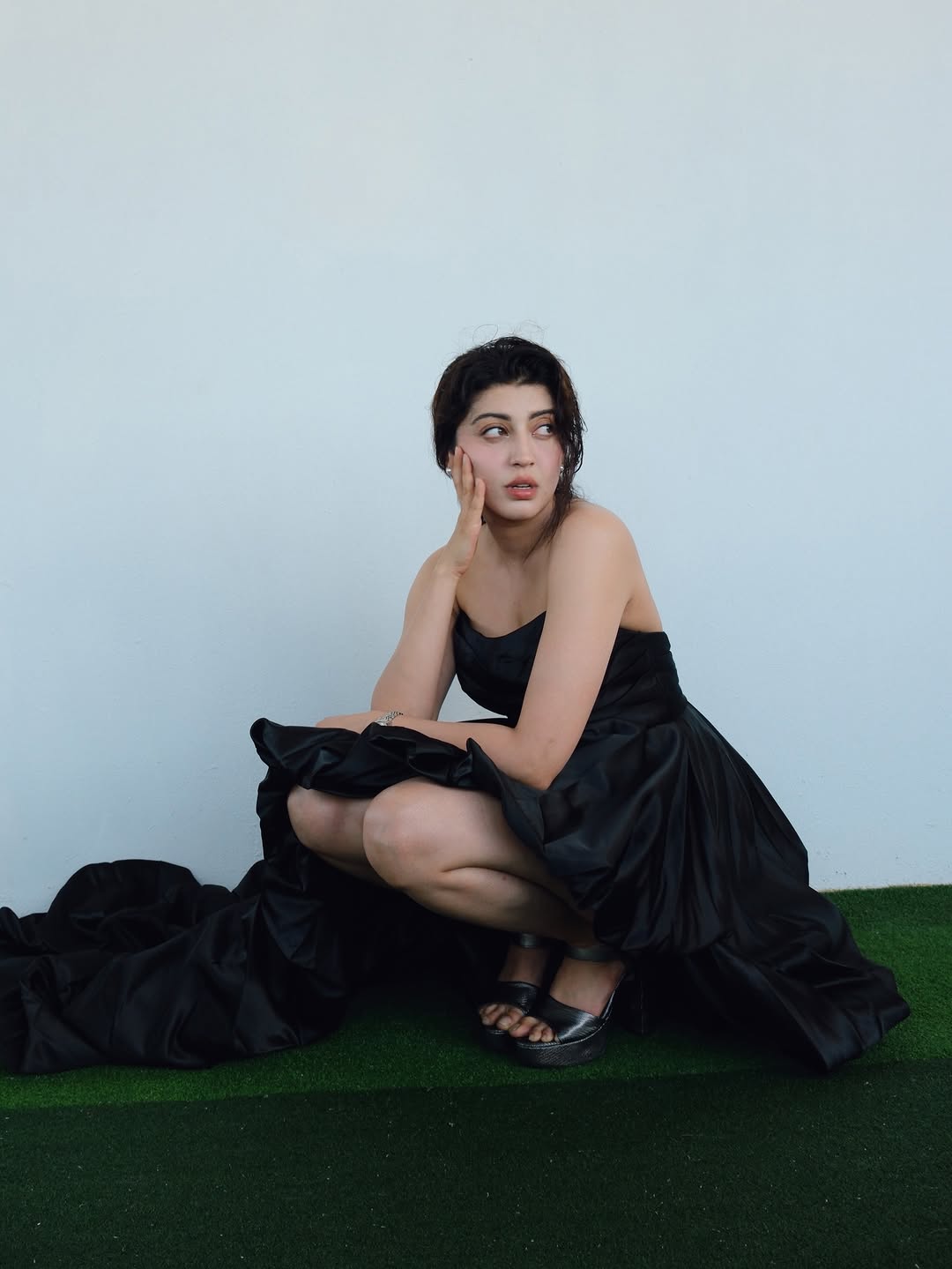 Pranitha Subhash (Image credit:Instagram) Actress Pranitha Subhash Photo Gallery