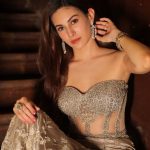 Amyra dastur: స్ట్రాప్ లెస్ అందాలతో హీట్ పెంచేసిన అమైరా.. ఫోటోస్ వైరల్!