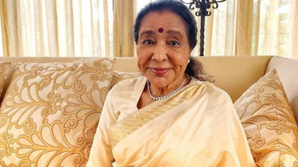 ఆశా భోస్లే ఆస్తుల విలువ ఎంతో తెలుసా… ఫస్ట్ రెమ్యూనరేషన్ ఎంతంటే!