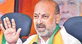ముత్తోజిపేటలో టెన్షన్.. శంకర్ గౌడ్ అంత్యక్రియలపై పోలీసుల వర్సెస్ బండి సంజయ్!