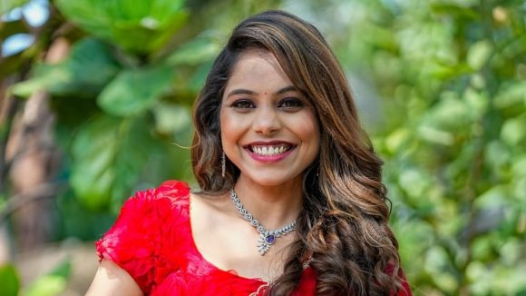 పెళ్లికి సిద్ధమైన బిగ్ బాస్ బ్యూటీ… కాబోయే భర్తను పరిచయం చేస్తూ?