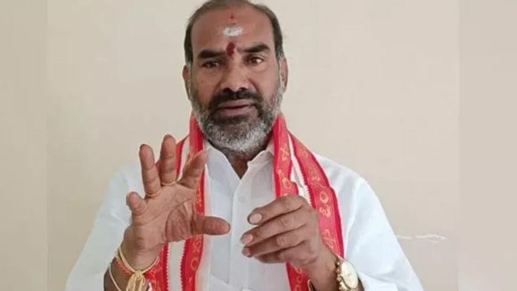 కేసీఆర్ ఓ కర్కోటకుడు, హిట్లర్.. ప్రభుత్వ విప్ ఆది శ్రీనివాస్ సంచలన ఆరోపణలు