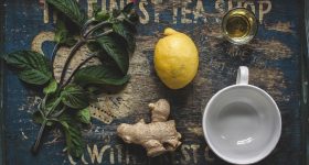 Healthy Drinks: వేసవిలో నీటిని ఇలా తాగారంటే ఎంతో ఆరోగ్యం, శరీరానికి వేడి చేయదు