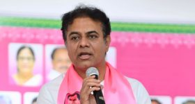 రాష్ట్ర రైతాంగాన్ని అన్ని రకాలుగా కాంగ్రెస్ మోసం చేస్తోంది:  కేటీఆర్