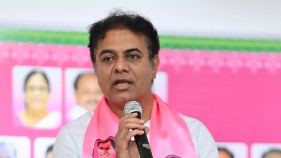 రాష్ట్ర రైతాంగాన్ని అన్ని రకాలుగా కాంగ్రెస్ మోసం చేస్తోంది:  కేటీఆర్