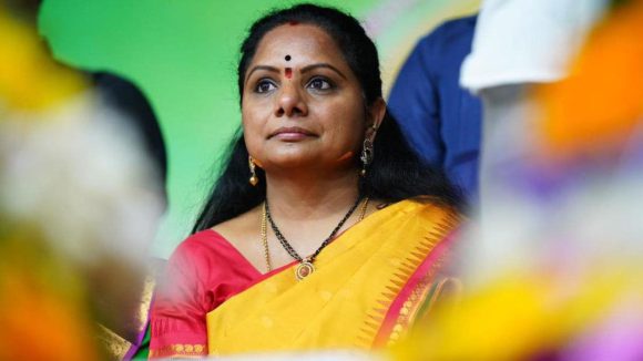 కవిత కొత్త బాణం వదిలింది? పార్టీ పేరు టీఆర్ఎస్, బీఆర్ఎస్‌లో దుమారం, ప్లానింగ్ అంతా ఆయనే!