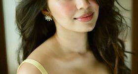 Krithi Shetty : యెల్లో డ్రెస్ లో మెరిసిపోతున్న బేబమ్మ.. క్యూట్ గా ఉంది..