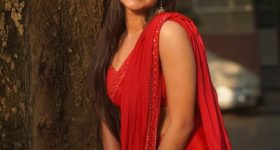 Krithika Uma Sankar : ఎర్రని చీరలో ఏముంది మావ మహా.. చూపు తిప్పుకోవడం కష్టమే..
