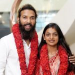 ఎంత మోసం.. మోనాలిసా పెళ్లిలో బిగ్ ట్విస్ట్.. భర్తపై పోక్స్ కేస్
