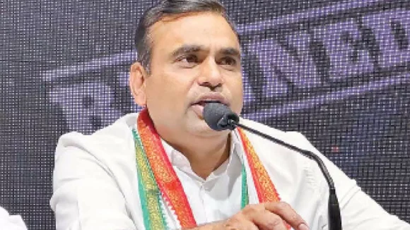 ప్రచార పిచ్చితో యాంకర్లకు కోట్లు తగలేశారు.. కేటీఆర్ పై చామల కిరణ్ ఫైర్