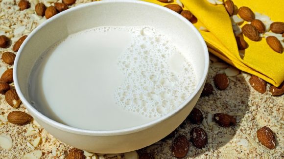 Milk for Hair: పాలతో జుట్టును శుభ్రం చేస్తే పొడవు పెరుగుతుందా? ఇలా చేస్తే ఏం జరుగుతుంది?