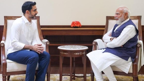 మోదీతో లోకేష్ భేటీ.. అమరావతి చట్టబద్ధత కృతజ్ఞతలు,  భుజం తట్టి ప్రోత్సహించిన ప్రధాని