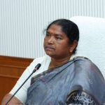 అంగన్‌వాడీ టీచర్లకు అత్యాధునిక ఫోన్లు.. తప్పుడు ప్రచారం చేస్తే జైలుకే, సీతక్క కీలక వ్యాఖ్యలు