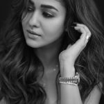Nayanatara : బ్లాక్ అండ్ వైట్ వింటేజ్ లుక్ లో అదిరిపోయిన నయనతార.. ఏముంది మావా..
