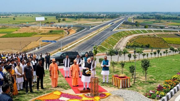 వారెవ్వా.. దేశంలోనే అతిపెద్ద గ్రీన్‌ఫీల్డ్ ప్రాజెక్ట్.. గంగా ఎక్స్‌ప్రెస్‌ వేను ప్రారంభించిన ప్రధాని మోడీ