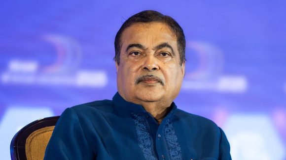 డిసెంబర్ నాటికి టోల్ గేట్లు మాయం.. ఏఐ కెమెరాలతో నిరంతరాయ టోలింగ్: నితిన్ గడ్కరీ