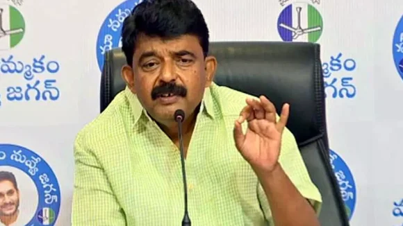 పేదలెవరూ ఇళ్ల స్థలాలు అమ్ముకోవద్దు.. రెండేళ్లు ఆగితే జగన్ వస్తాడు: పేర్ని నాని