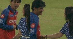 Ashu Reddy: పెళ్లి పేరుతో రూ.9కోట్లు మోసం.. కేసు ఫైల్..స్పందించిన అషు రెడ్డి!