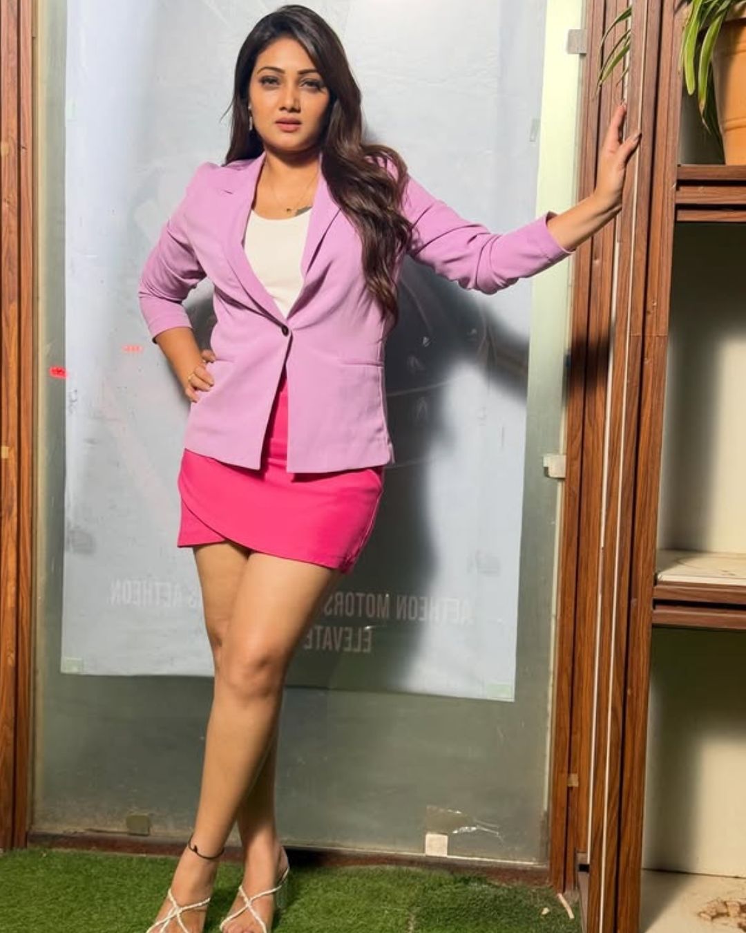 Priyanka Nalkari : పొట్టి డ్రెస్ లో పిచ్చెక్కిస్తున్న ప్రియాంక.. కుర్రాళ్ళు తట్టుకోలేరమ్మ..