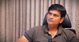 అలాంటి నటుడు ఇండస్ట్రీలో దొరకలేదు.. రవిబాబు సంచలన స్టేట్మెంట్!