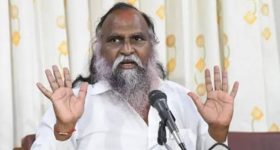 బ్యాడ్ బ్రీత్ సమస్యతో విసిగిపోయారా? ఈ నేచురల్ మౌత్ వాష్‌తో మీ నోటిని తాజాగా ఉంచుకోండి