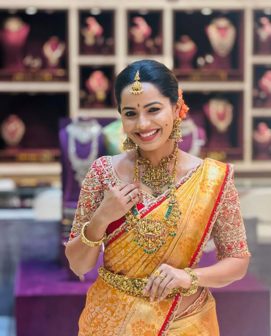Shobha Shetty: పెళ్లికూతురిలా అందంగా ముస్తాబైన శోభా శెట్టి.. ఫొటోస్ వైరల్!