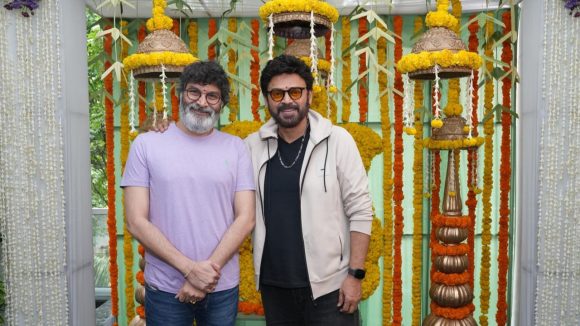 ఆదర్శ కుటుంబంలోకి ధురంధర్ 2 నటుడు.. వెంకీ మామను ఢీ కొట్టబోతున్నాడా?