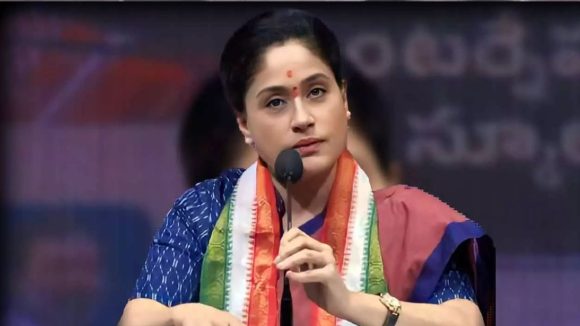 బలిదానాల కోసం కాదు తెలంగాణ సాధించుకున్నది.. ఆర్టీసీ కార్మికులకు విజయశాంతి పిలుపు