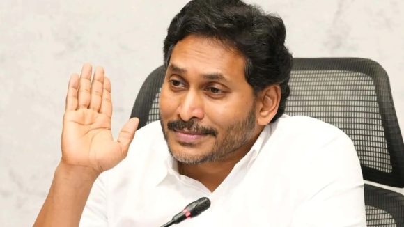 జగన్ ప్లాన్ మామూలుగా లేదుగా..  వైసీపీ నేతల ఆందోళనలు, అందుకేనా?