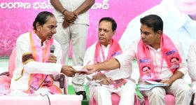 మార్పు దిశ‌గా బీఆరెస్ అడుగులు! రాష్ట్ర క‌మిటీలో రెండు కీల‌క తీర్మానాలు... !