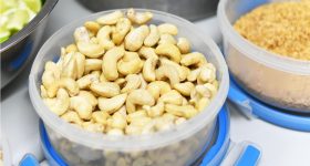 Cashew: జీడిపప్పు తింటే బరువు పెరుగుతారా? నిజం తెలుసుకుంటే ఆశ్చర్యపడతారు