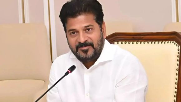 కాళేశ్వరం బ్యారేజీలకు యుద్ధ ప్రాతిపదికన మరమ్మత్తులు చేయండి.. అధికారులకు సీఎం రేవంత్ రెడ్డి ఆదేశాలు