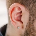 Boys ear piercing: అబ్బాయిలు చెవులు కుట్టించవచ్చా? హిందూ మత గ్రంథాలు ఏం చెబుతున్నాయి?