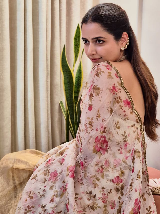Ashika Ranganath Photo Gallery