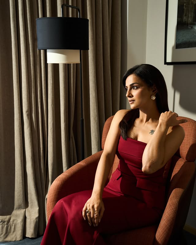 Shraddha Srinath ( Source / Instagram ) Shraddha Srinath photo gallery