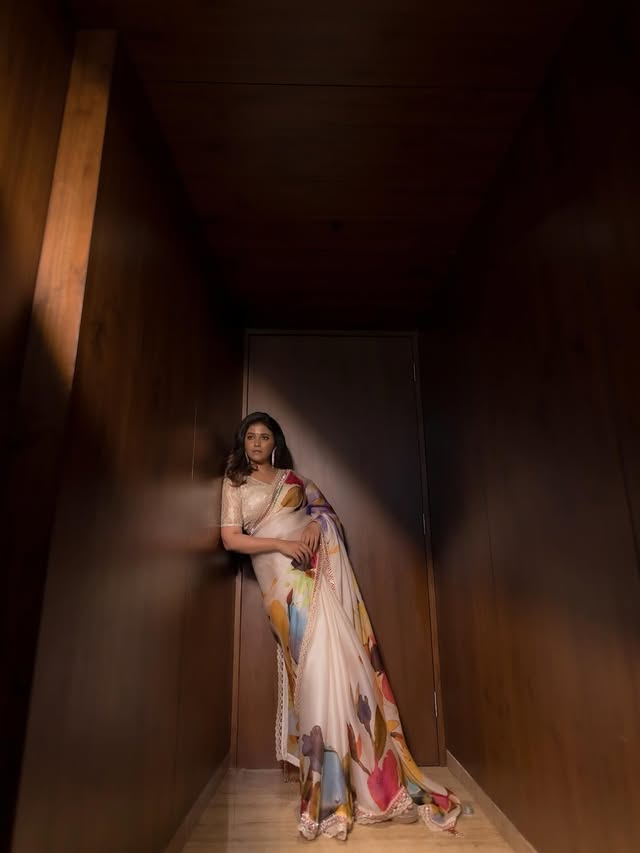 Anjali ( Source / Instagram) Anjali Photo gallery