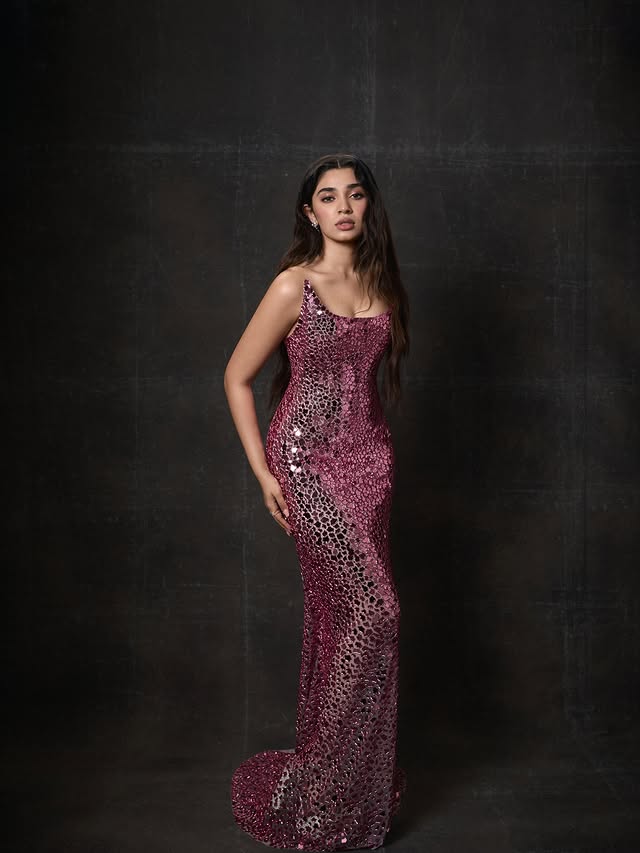 Krithi Shetty (Source /instagram) Krithi Shetty Photo Gallery