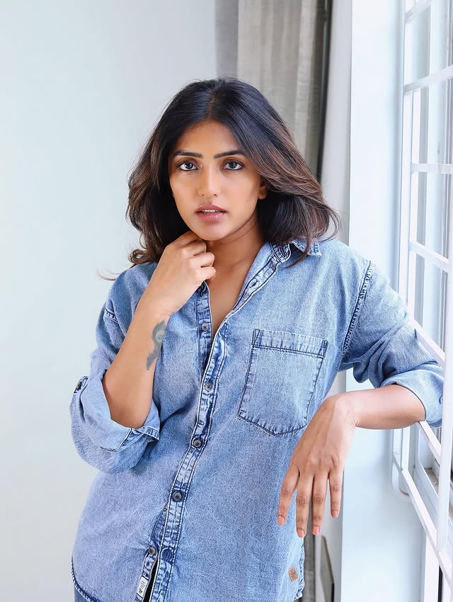 Eesha Rebba Photo Gallery