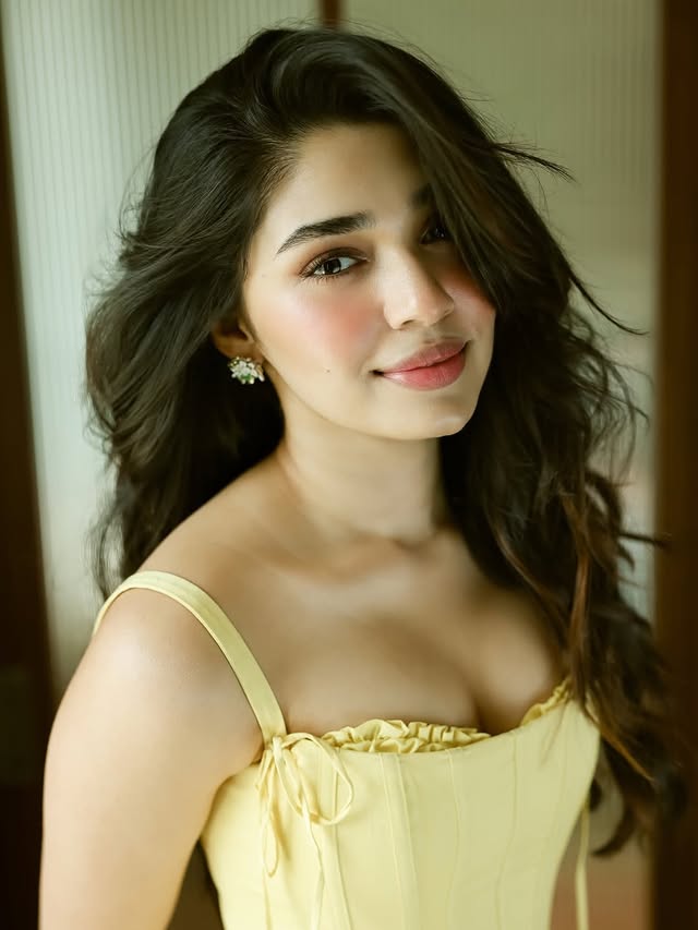 Krithi Shetty (Source /instagram) Krithi Shetty Photo Gallery