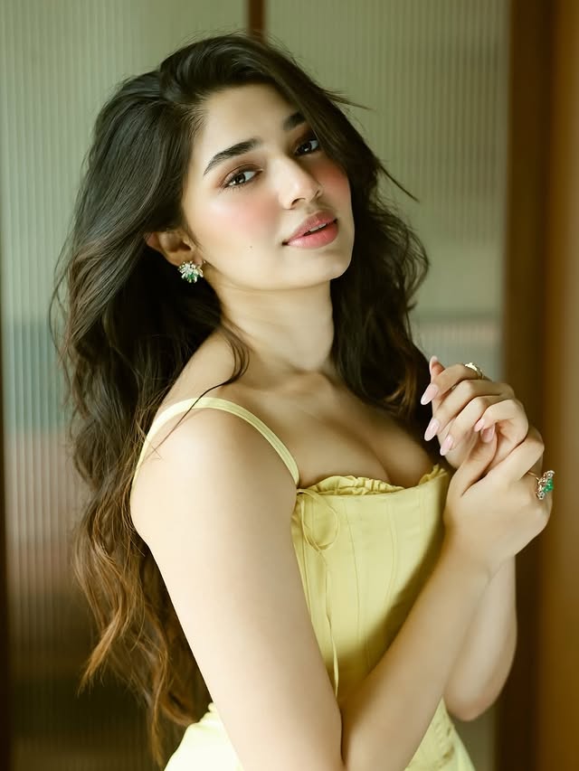 Krithi Shetty (Source /instagram) Krithi Shetty Photo Gallery