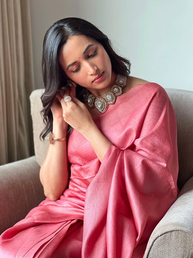 Srinidhi Shetty ( Source / Instagram ) Srinidhi Shetty photo Gallery