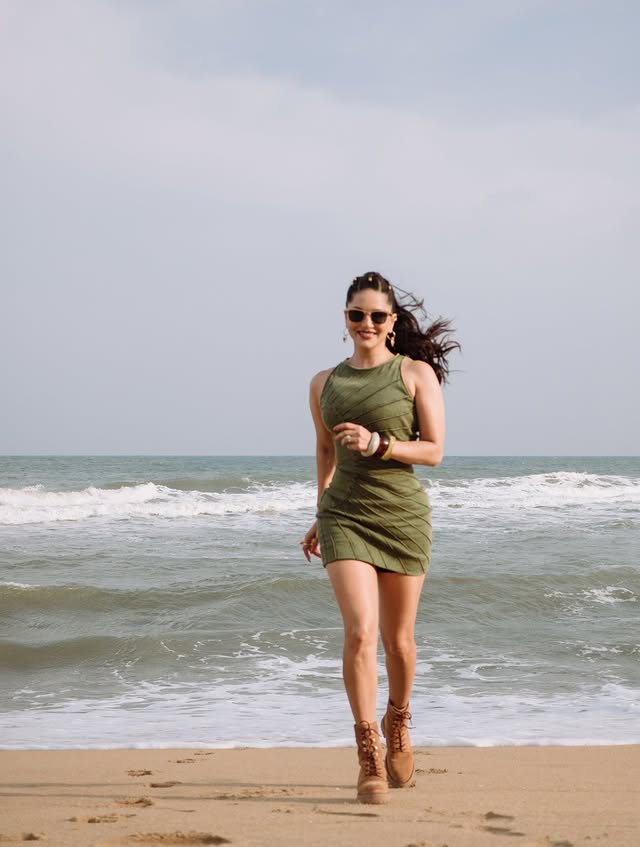 Sunny Leone ( Source / Instagram) Sunny Leone photo Gallery