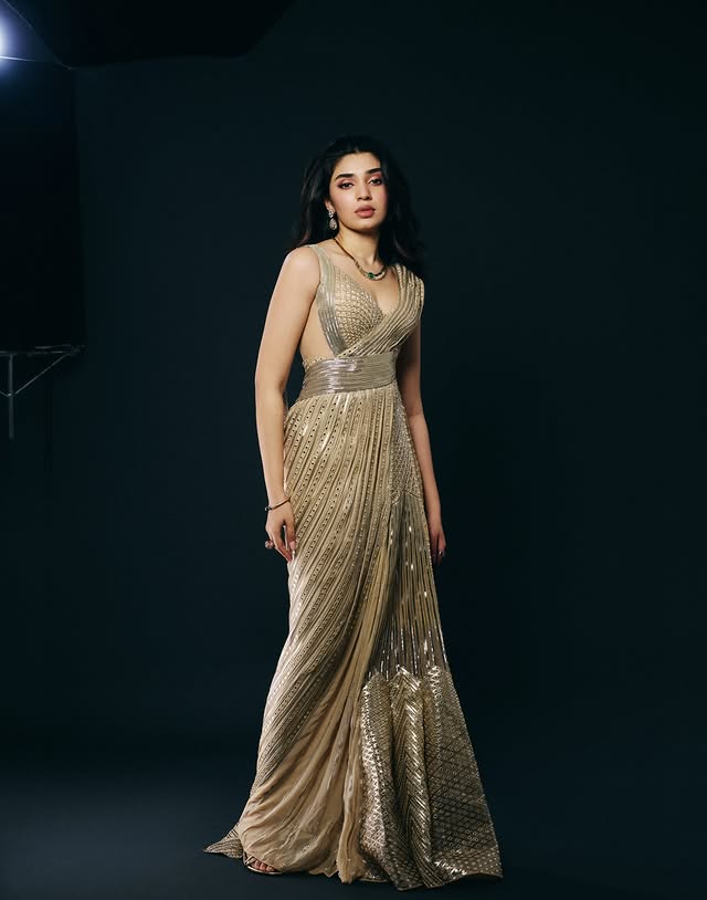 Krithi Shetty (Source /instagram) Krithi Shetty Photo Gallery