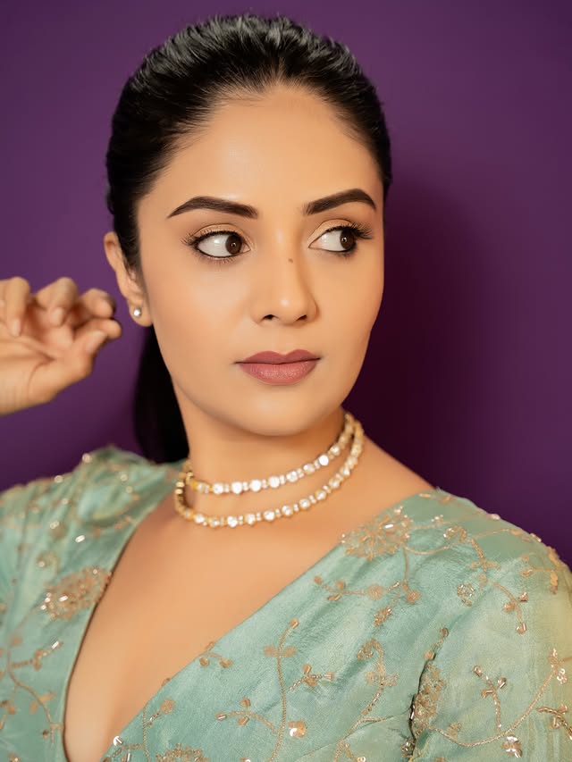 Sreemukhi (Source /Instagram) Sreemukhi Photo Gallery Sreemukhi