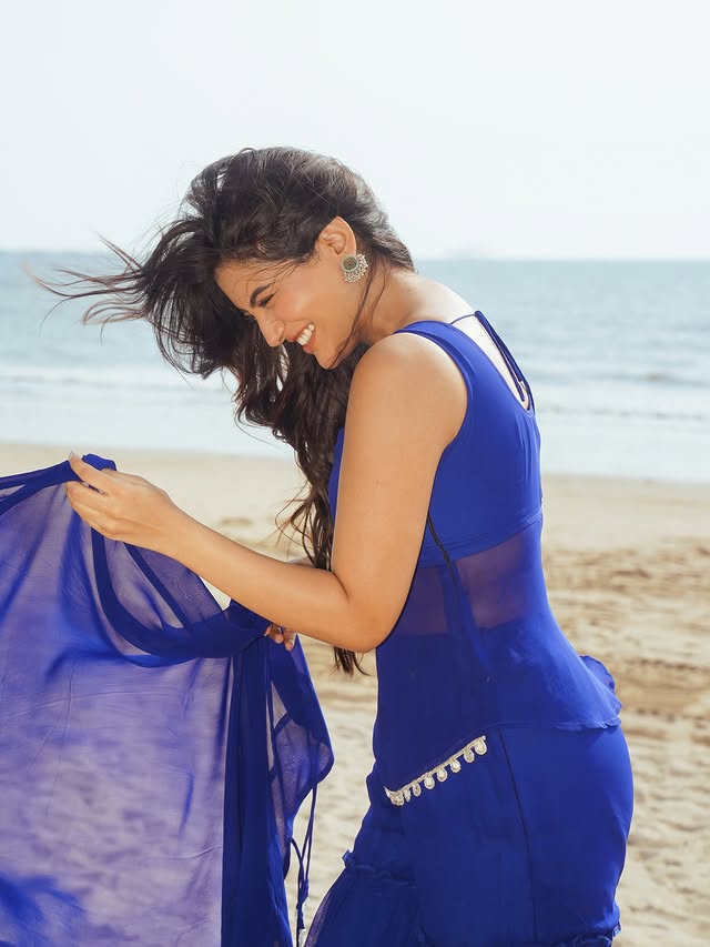 Rashi Singh ( Source / Instagram ) Rashi Singh photo Gallery