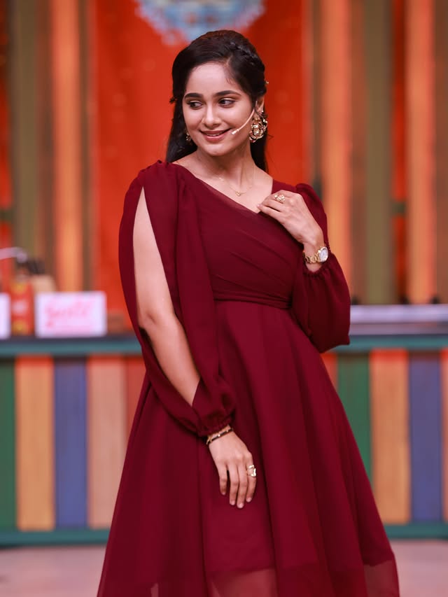 Tejeswini Gowda ( Source / Instagram ) Tejeswini Gowda photo gallery