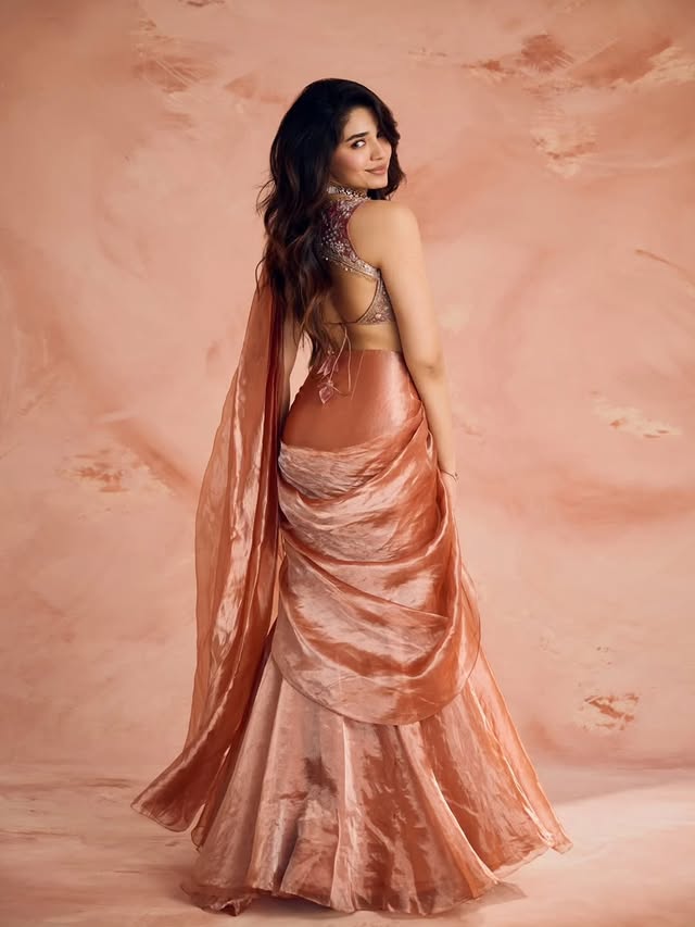 Krithi Shetty (Source /instagram) Krithi Shetty Photo Gallery