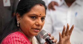 పార్టీ పెట్ట‌కముందే ప్ర‌ధాన ప్ర‌తిప‌క్ష‌పాత్ర‌న‌ట‌... బీఆరెస్ అట్ట‌ర్ ఫ్లాప‌ట‌!
