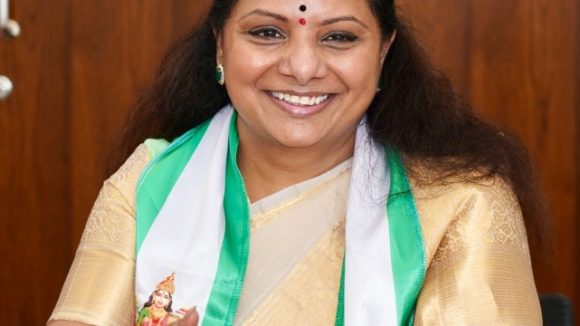 పార్టీ పేరు, గుర్తు… స‌స్పెన్స్‌ కంటిన్యూ… క‌విత స‌క్సెస్‌!