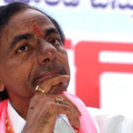 చ‌చ్చిన పాము.. లేవ‌ని శవం.. మ‌ర మ‌నిషి! కేసీఆర్‌పై ముప్పేట దాడి!